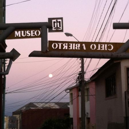 The Travelling Chile Hotel Valparaiso Exterior photo